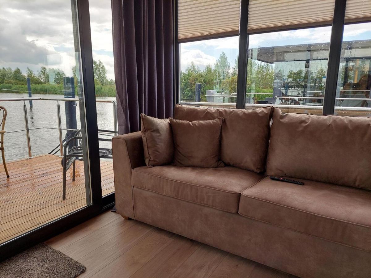Luxury Houseboat In Volendam Marina Hotel Eksteriør billede