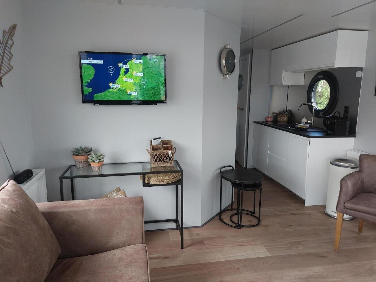 Luxury Houseboat In Volendam Marina Hotel Eksteriør billede